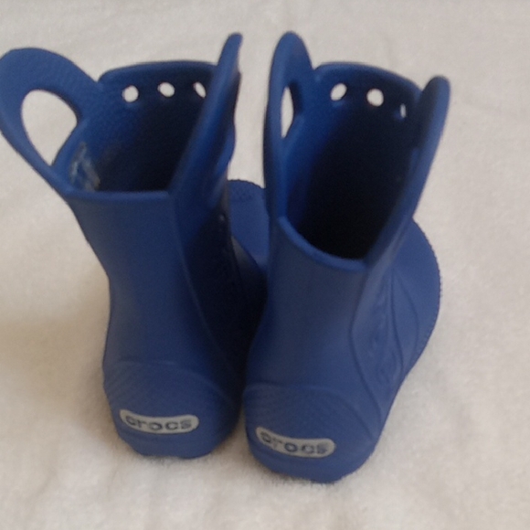 Excellent Condition Kids Vibrant Blue Crocs  Rain Boots  Toddler Size 7 - Picture 3 of 7